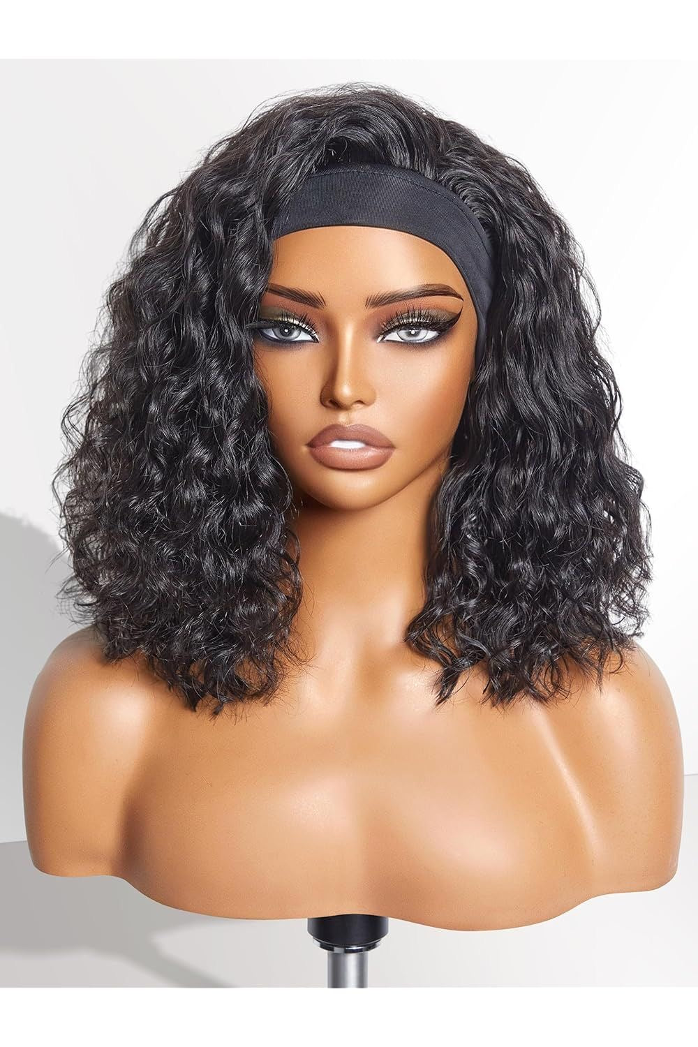 Favour hand-band wig