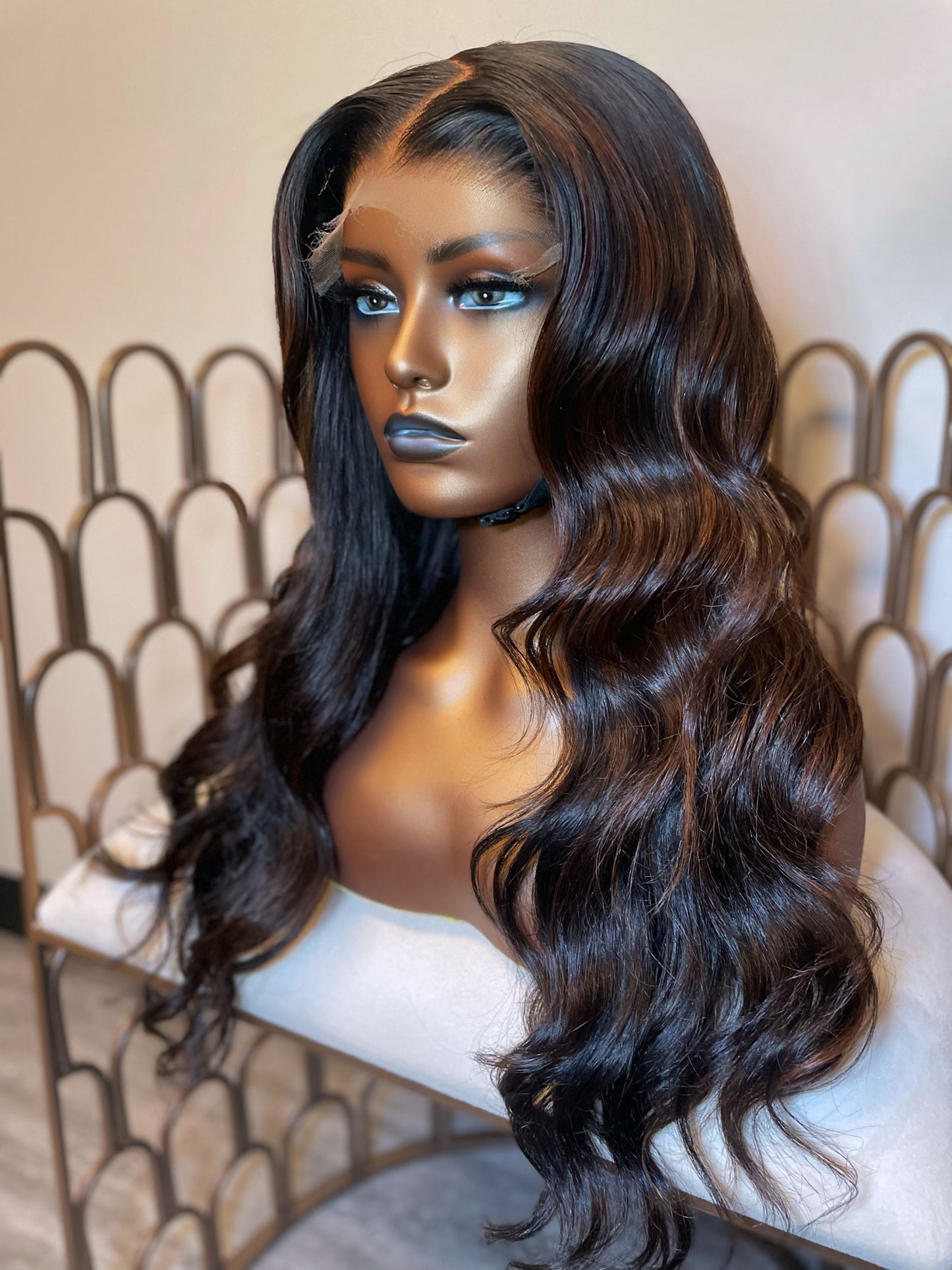 Ciara wig 20” 6x6 hd lace closure glue-less